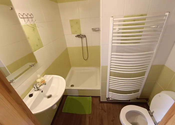 Annenske Strane Kır Evi *